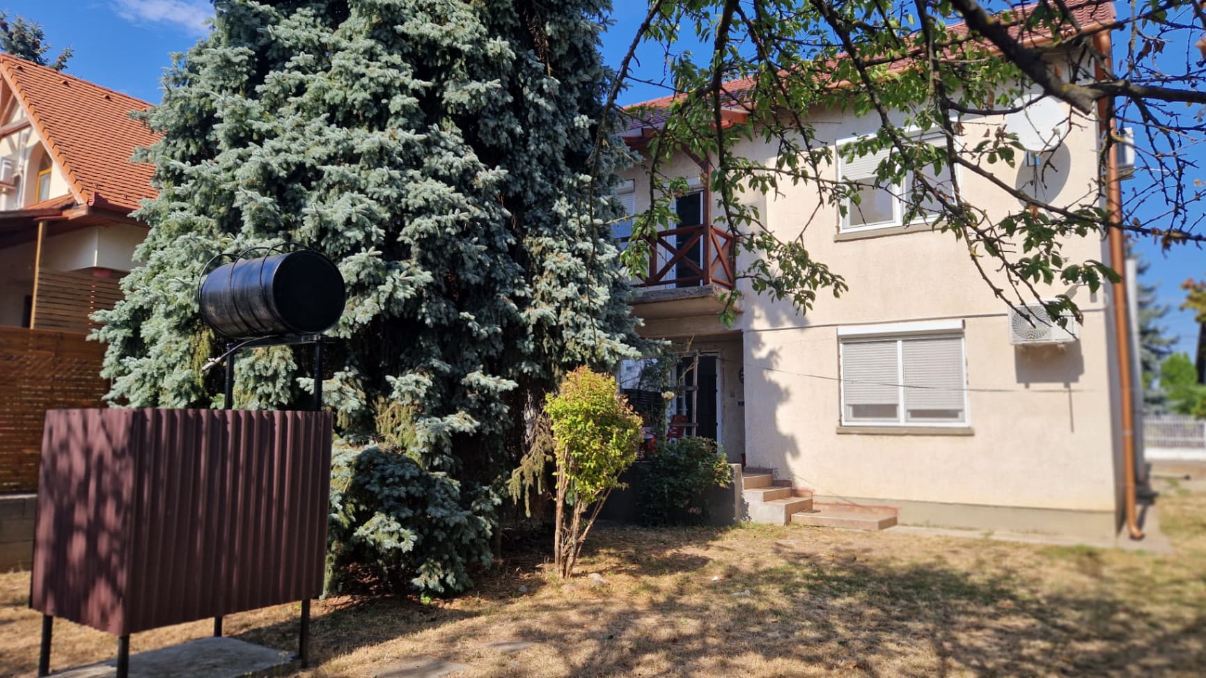 Haus in Székesfehérvár, Ungarn – BixBuz Anzeige (100)